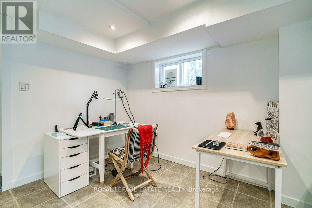 158 WAVERLEY ROAD - 35