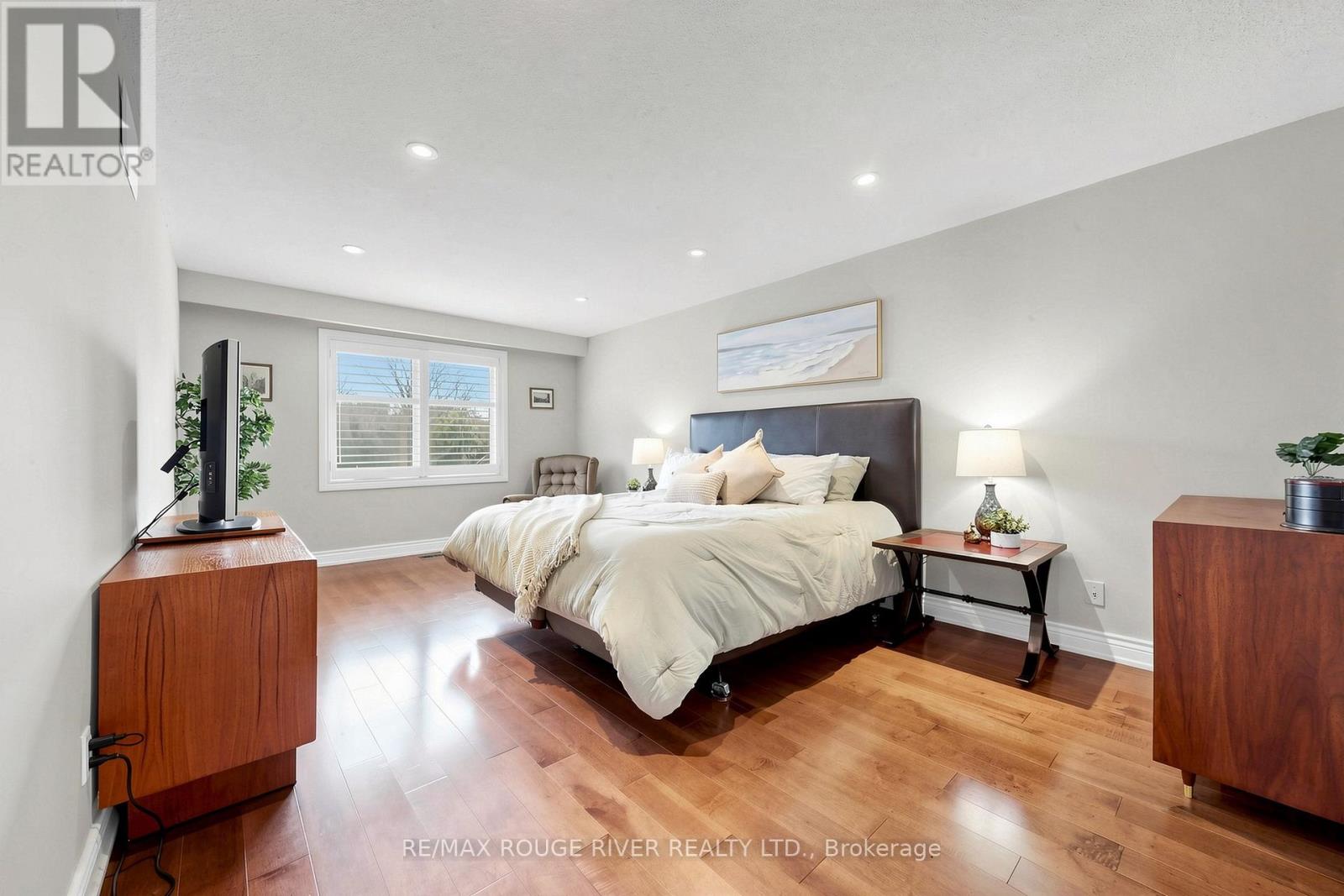 21 RAMBLEWOOD DRIVE - 10