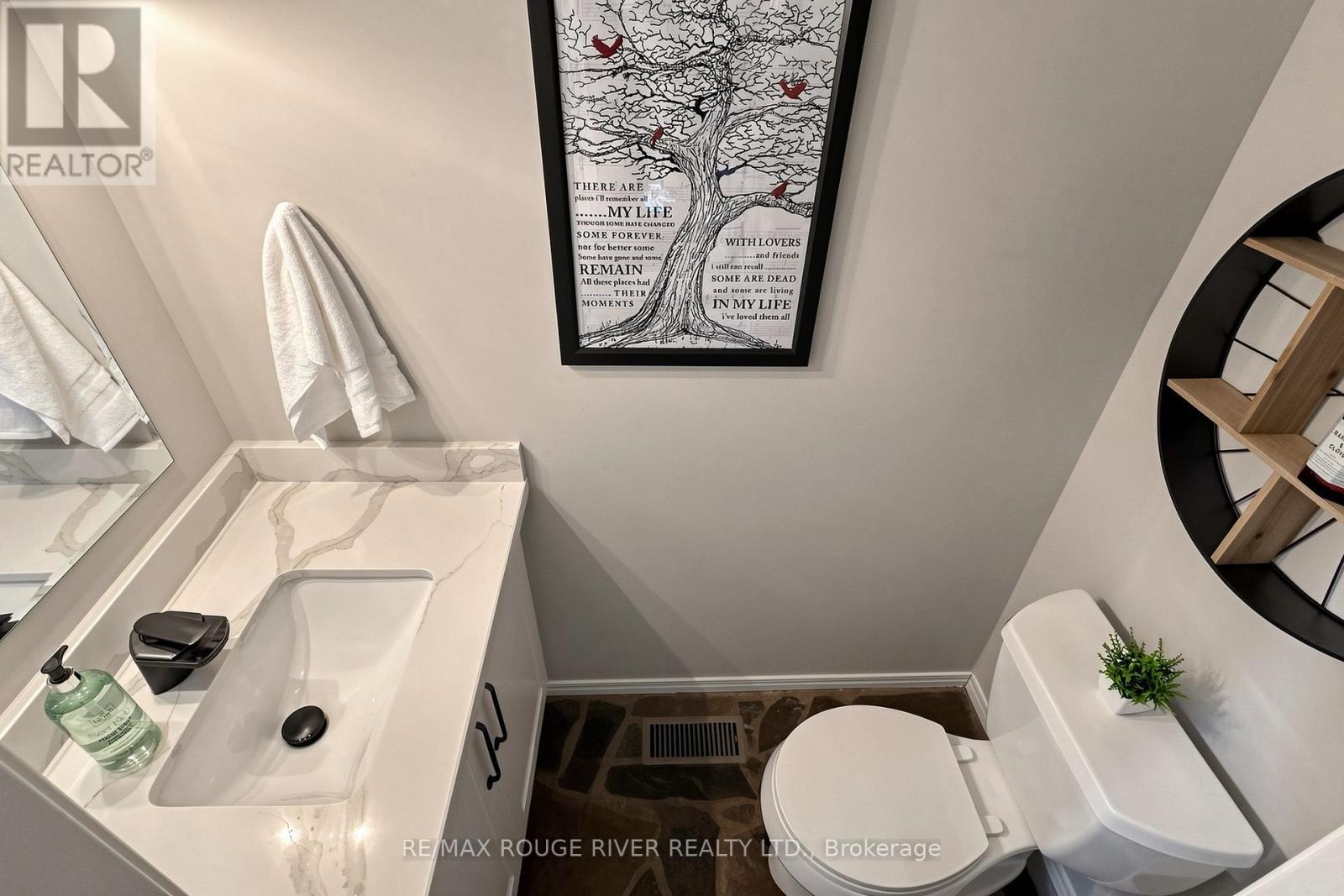 21 RAMBLEWOOD DRIVE - 11