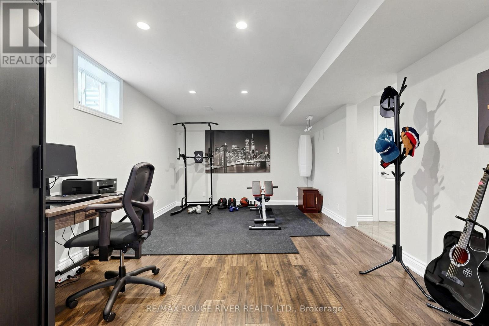 21 RAMBLEWOOD DRIVE - 18
