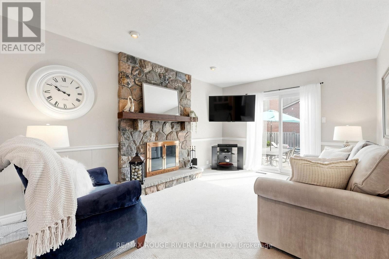 21 RAMBLEWOOD DRIVE - 8