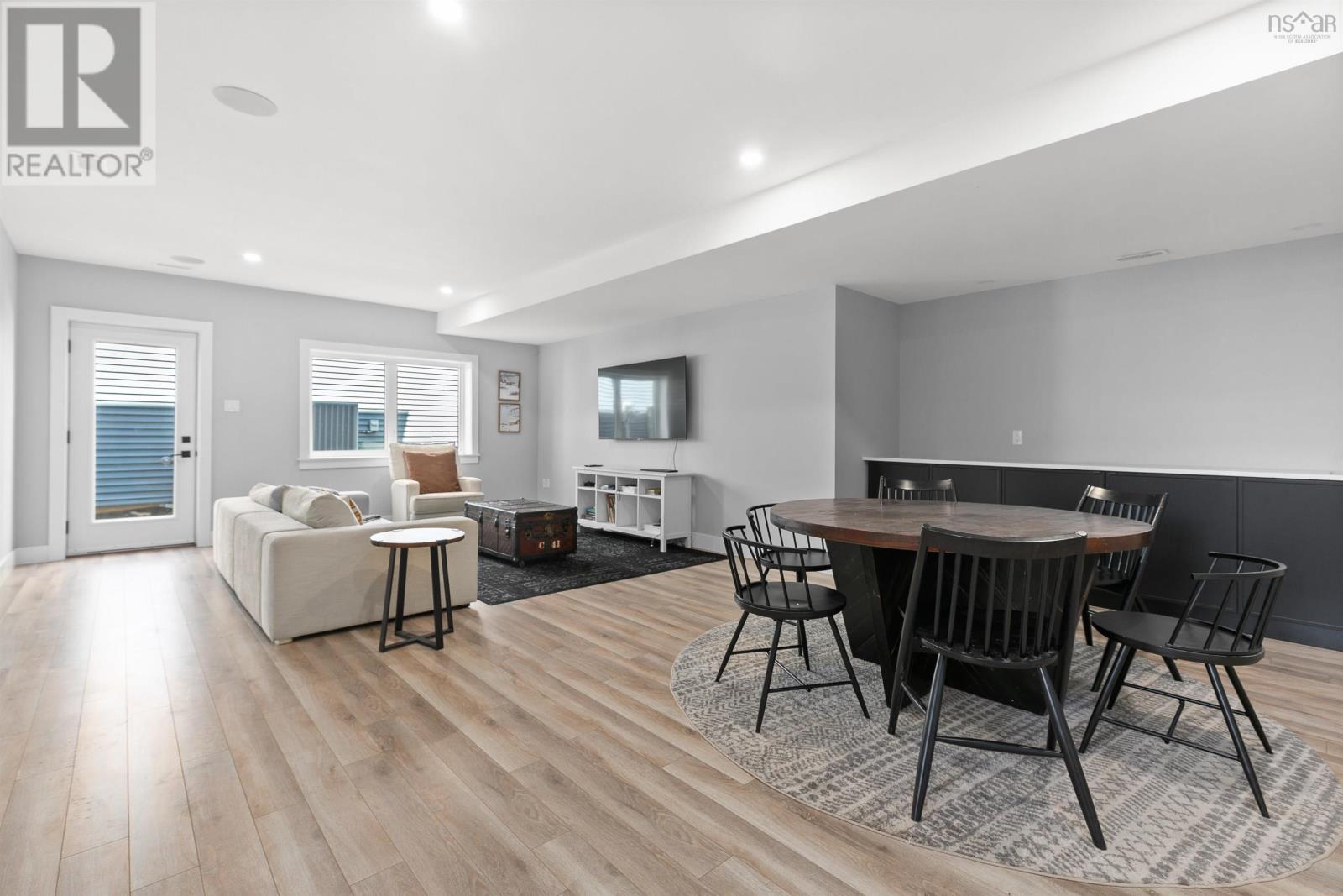 27 Weybridge Lane - 39