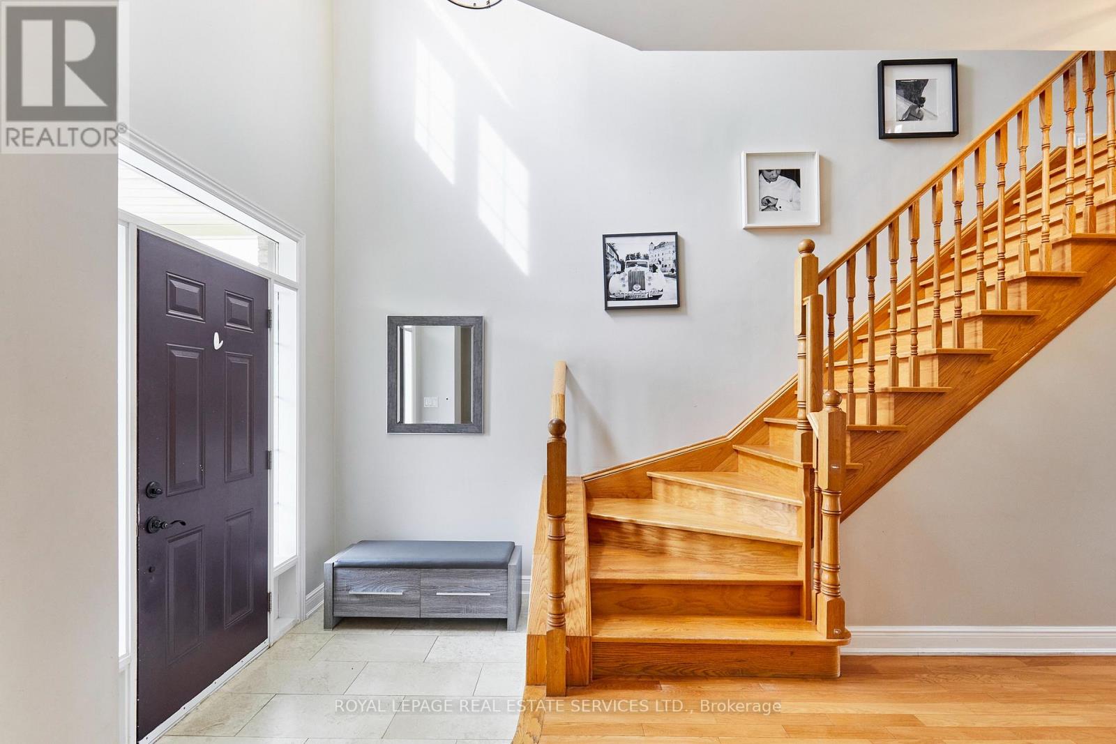 100 WALKER ROAD W - 11