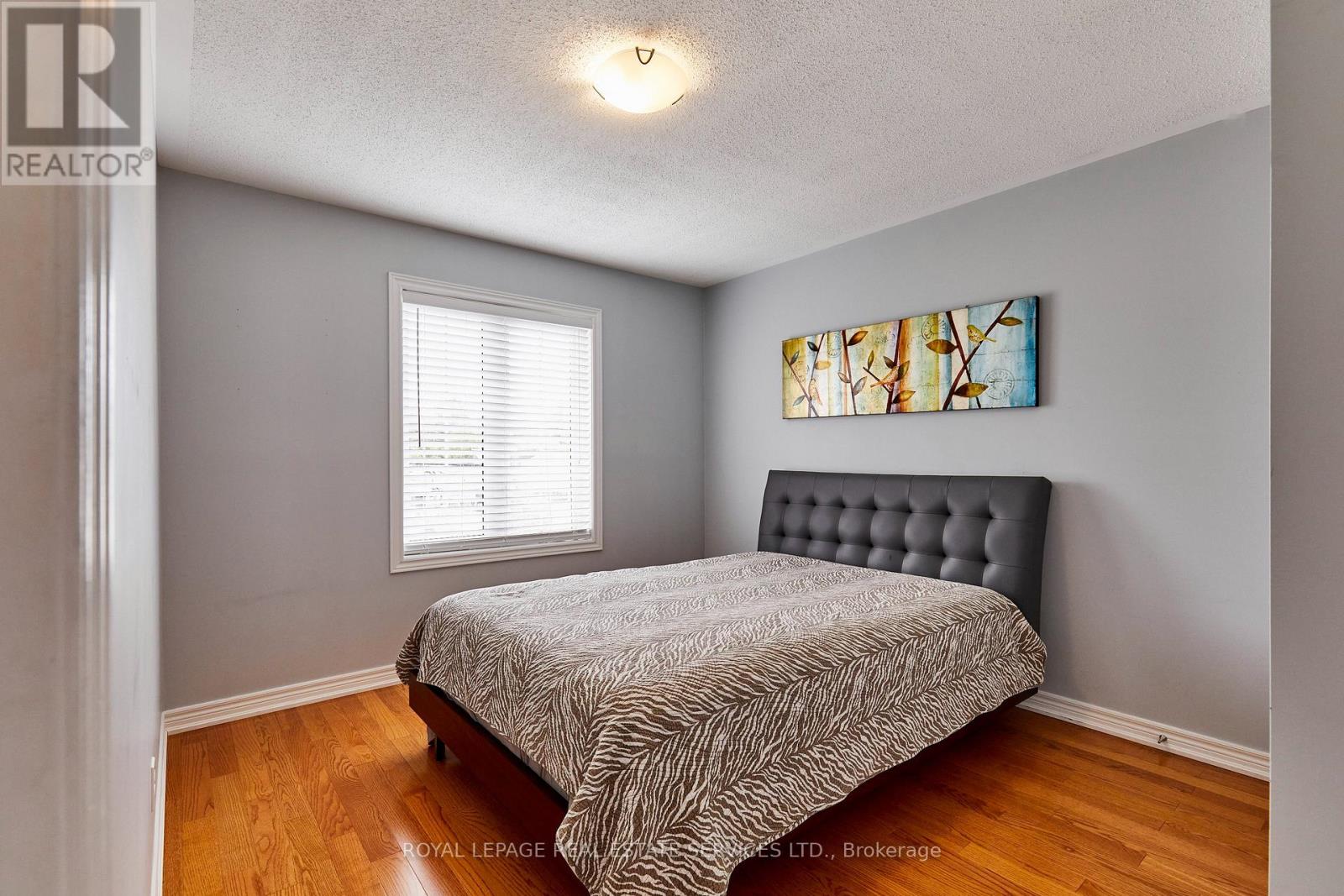 100 WALKER ROAD W - 28