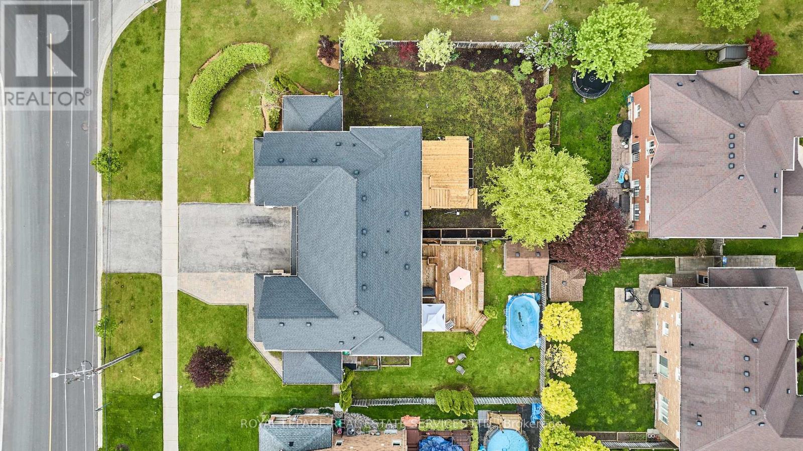 100 WALKER ROAD W - 44