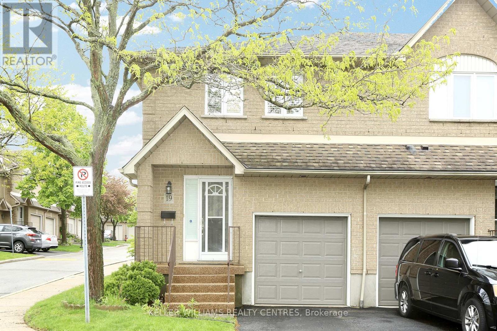 #19 100 VINEBERG DRIVE N - 1