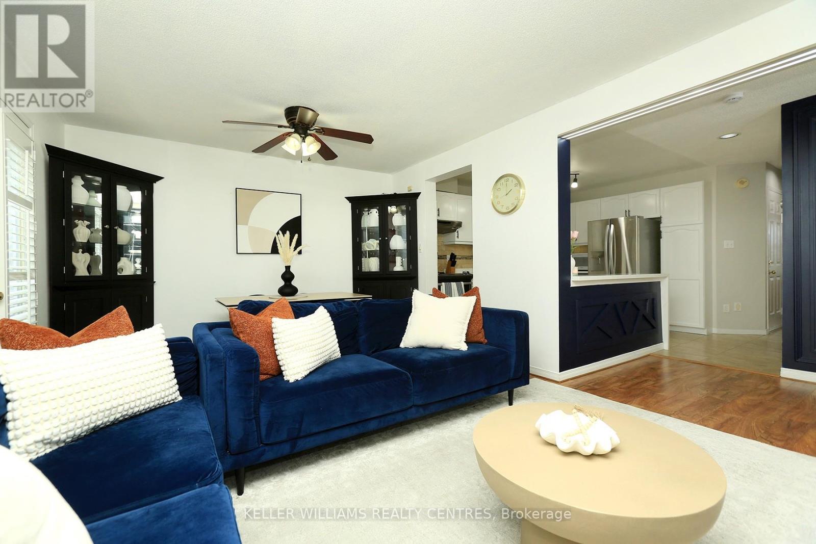 #19 100 VINEBERG DRIVE N - 19