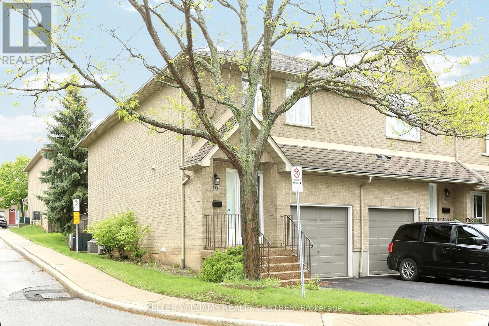 #19 100 VINEBERG DRIVE N - 6