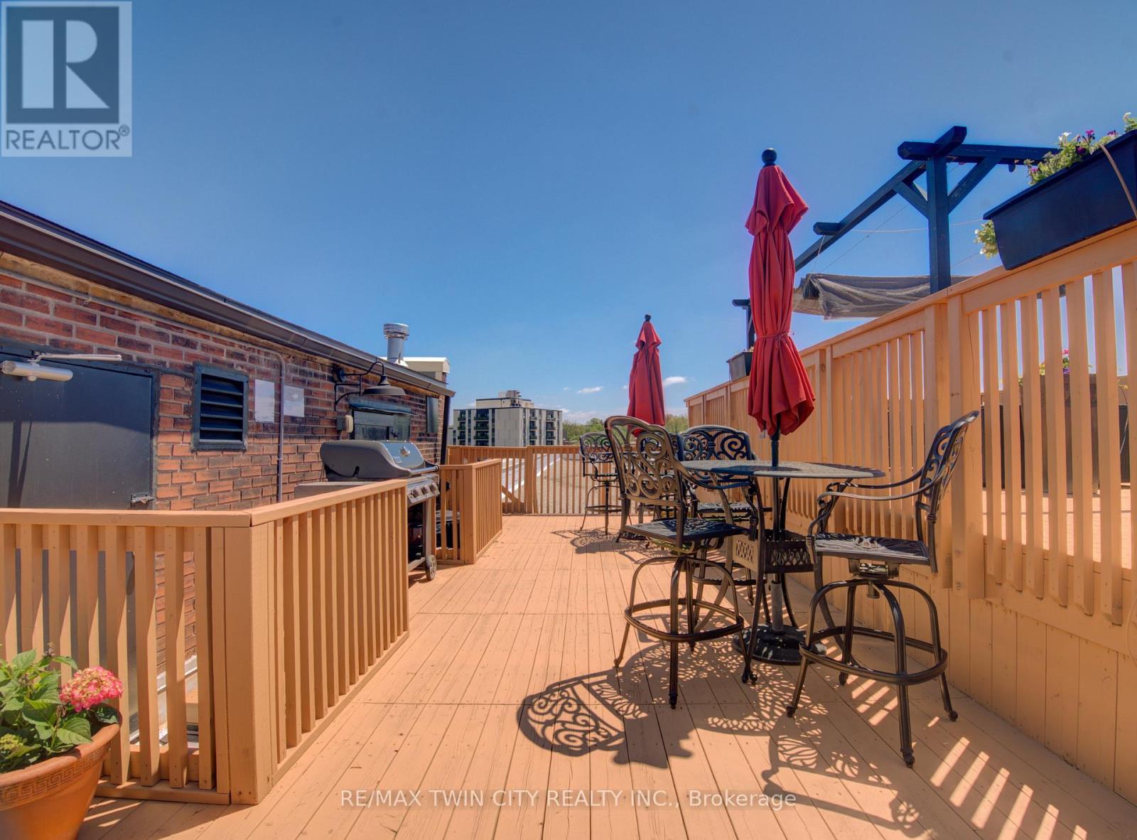 #410 50 MAIN STREET - 31