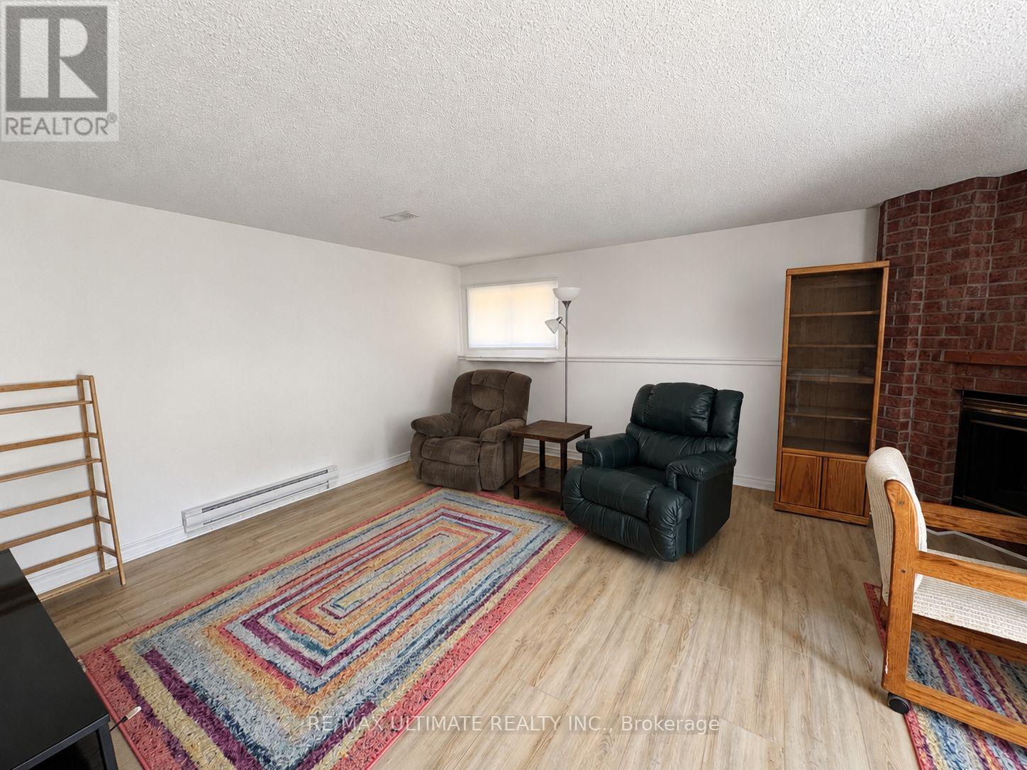 12 STONEY BROOK CRESCENT - 17