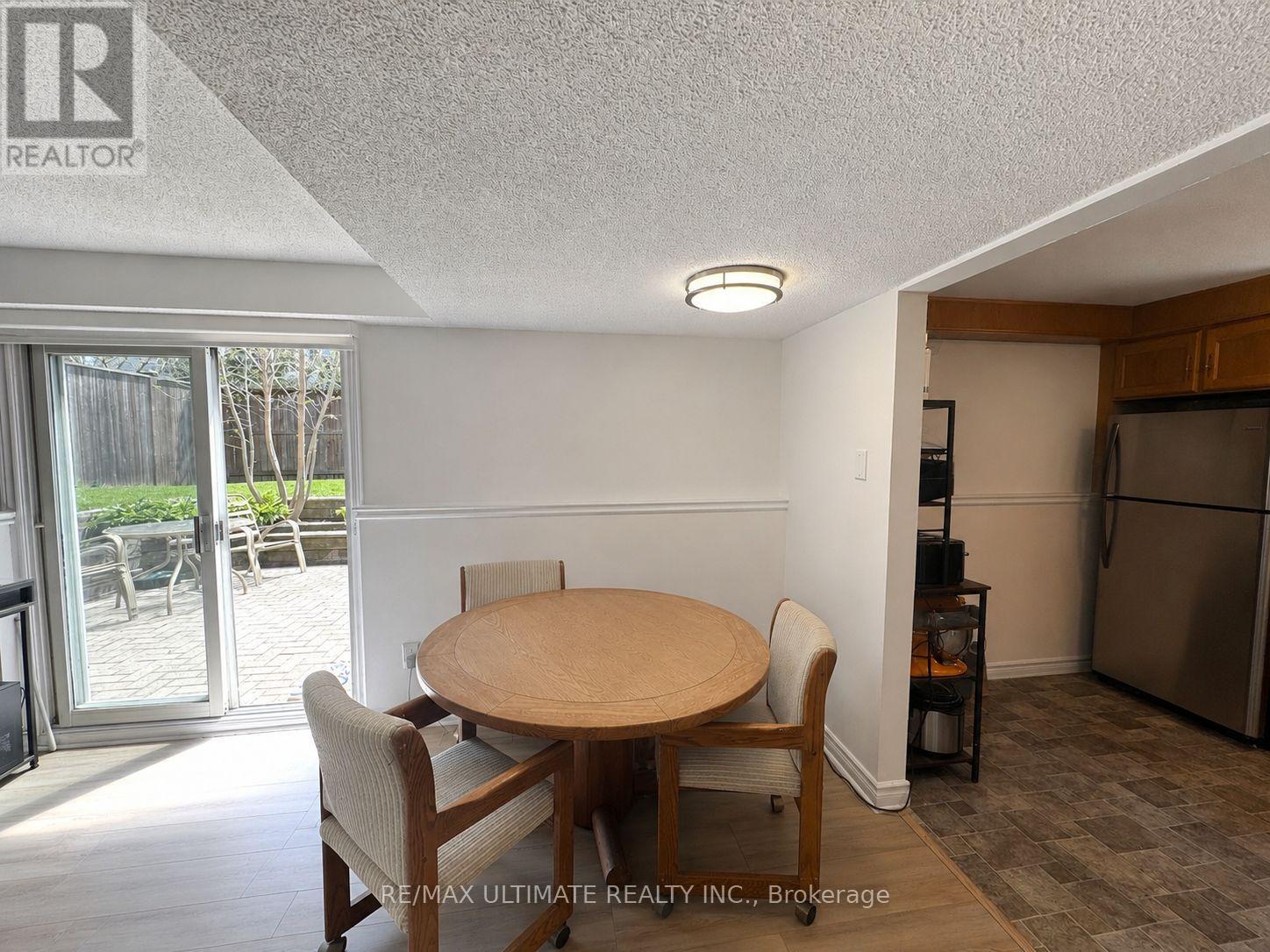 12 STONEY BROOK CRESCENT - 18