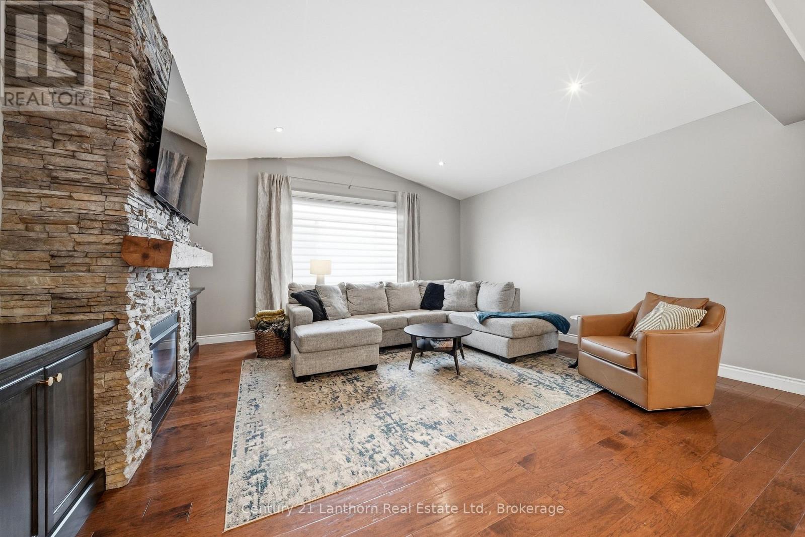 63 SCENIC DRIVE - 16