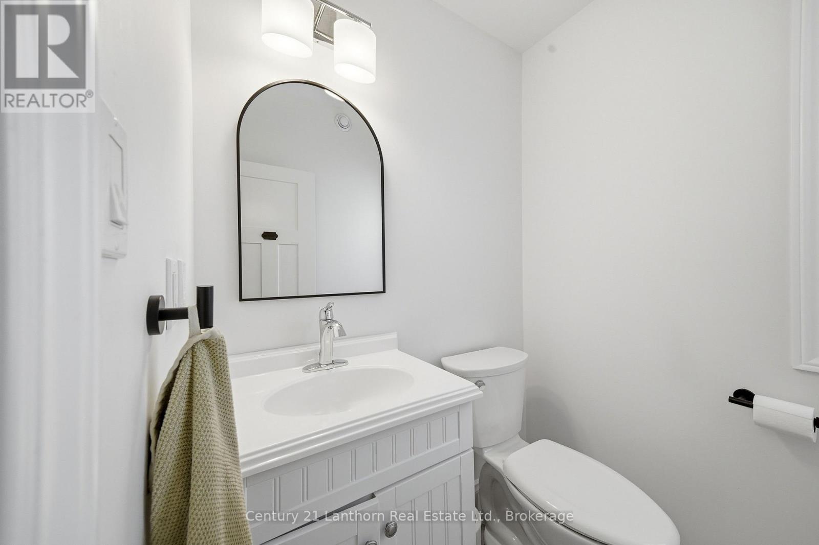 63 SCENIC DRIVE - 23