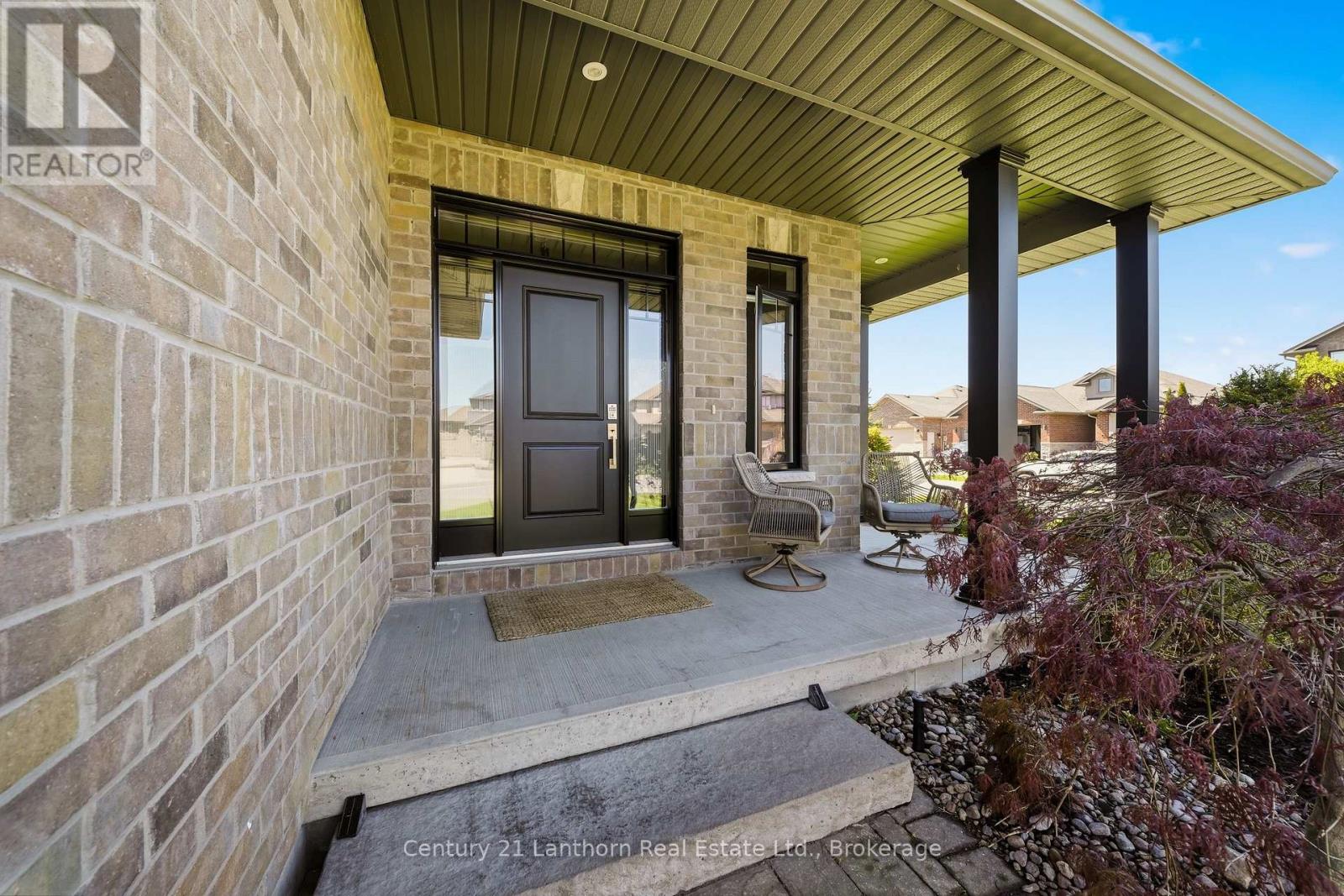 63 SCENIC DRIVE - Image 3