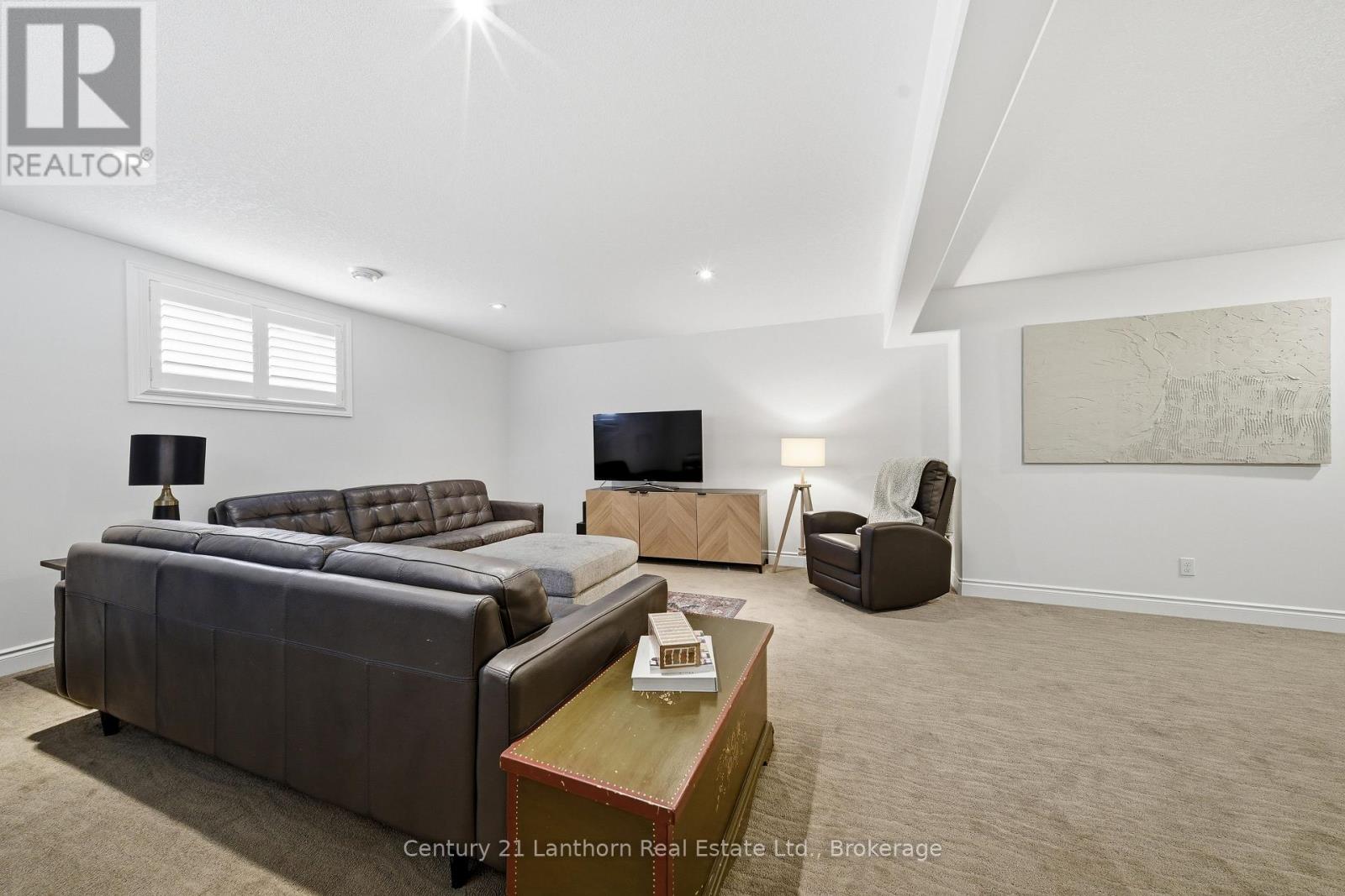 63 SCENIC DRIVE - 36
