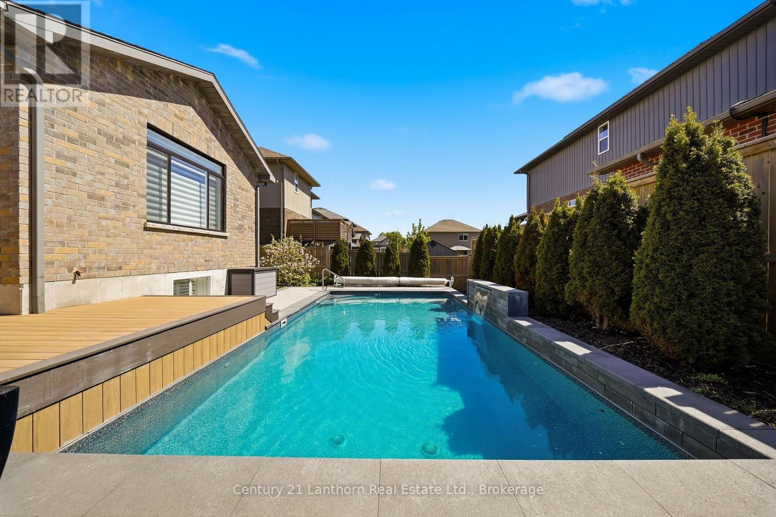 63 SCENIC DRIVE - 44