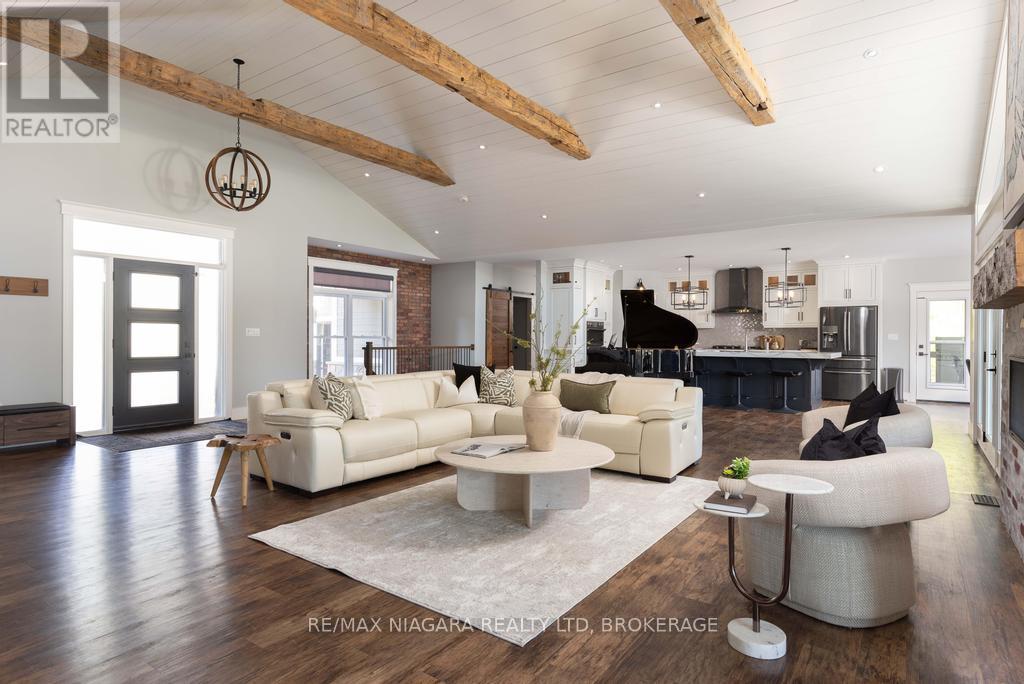 696 FOSS ROAD - 29