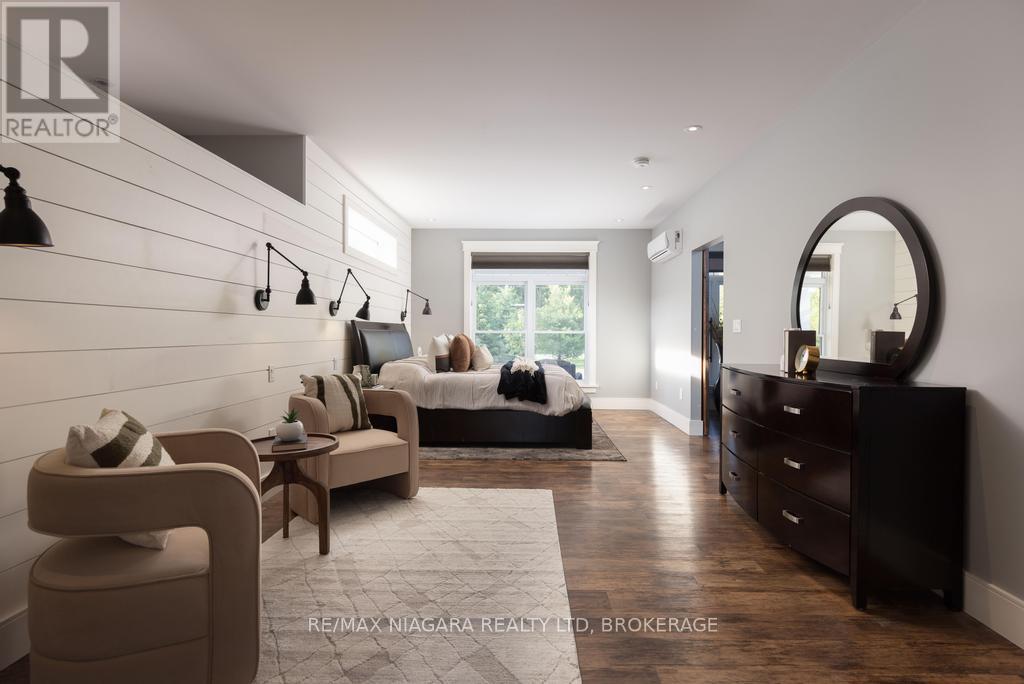 696 FOSS ROAD - 35
