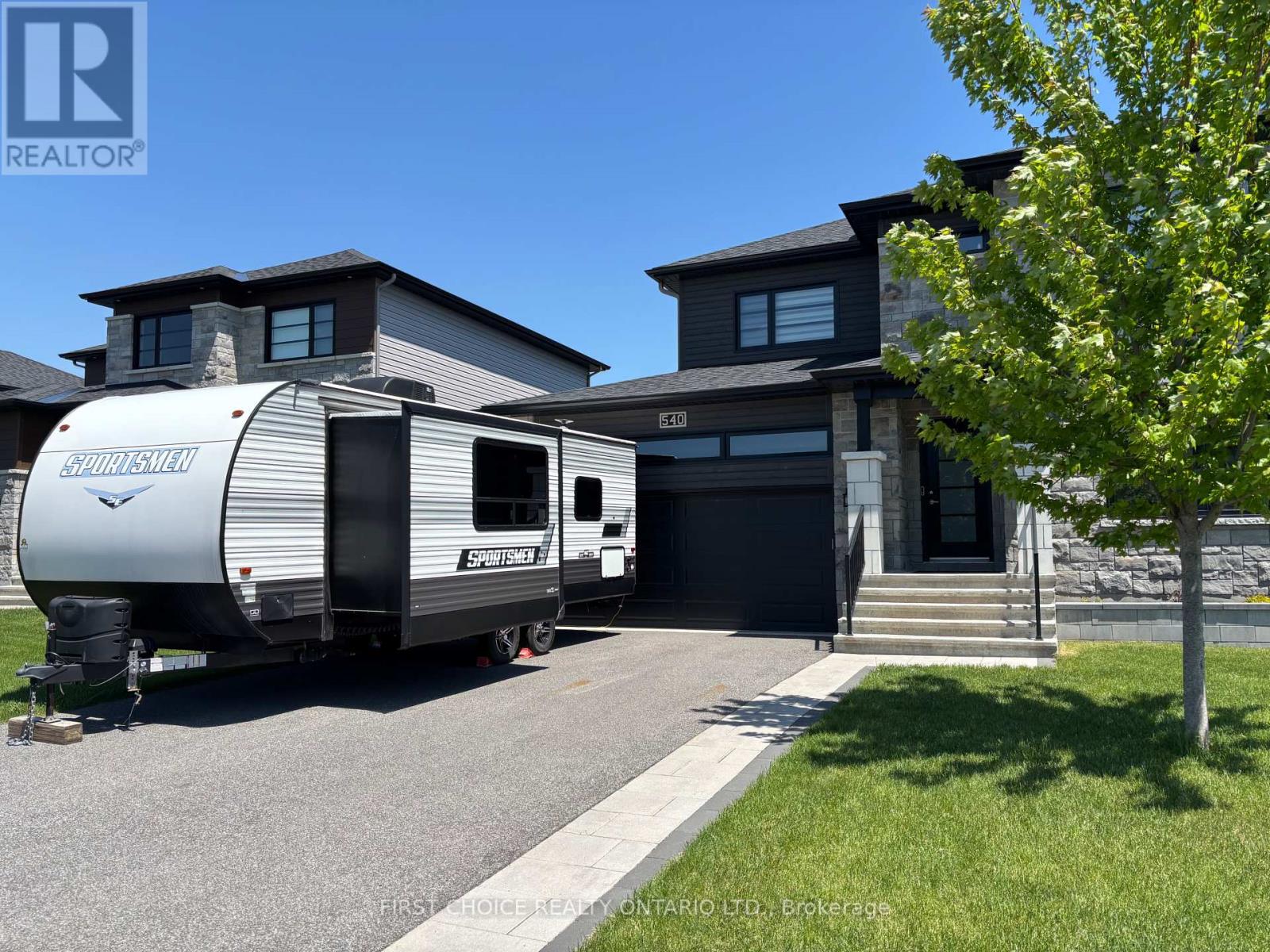 540 LUCENT STREET - 33