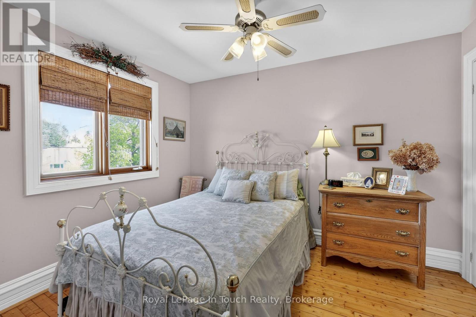 1092 TINY BEACHES ROAD S - 20