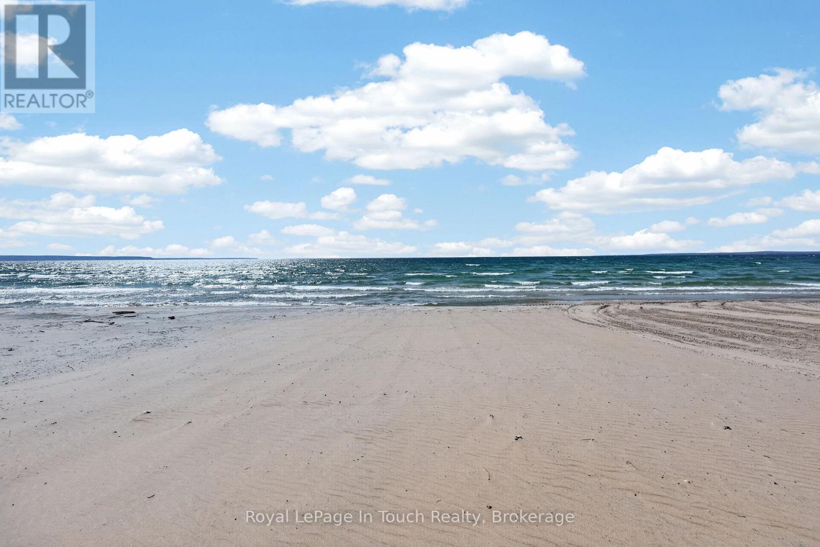 1092 TINY BEACHES ROAD S - 25