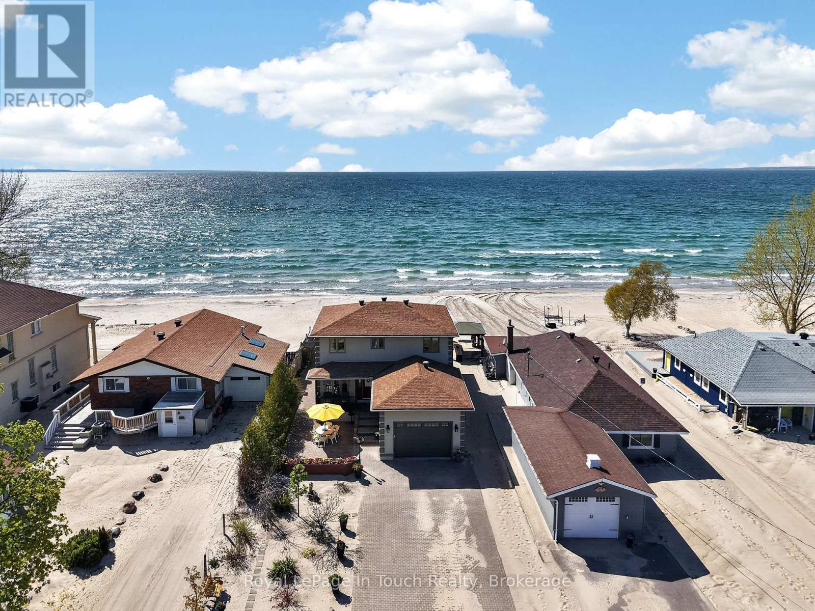 1092 TINY BEACHES ROAD S - 26