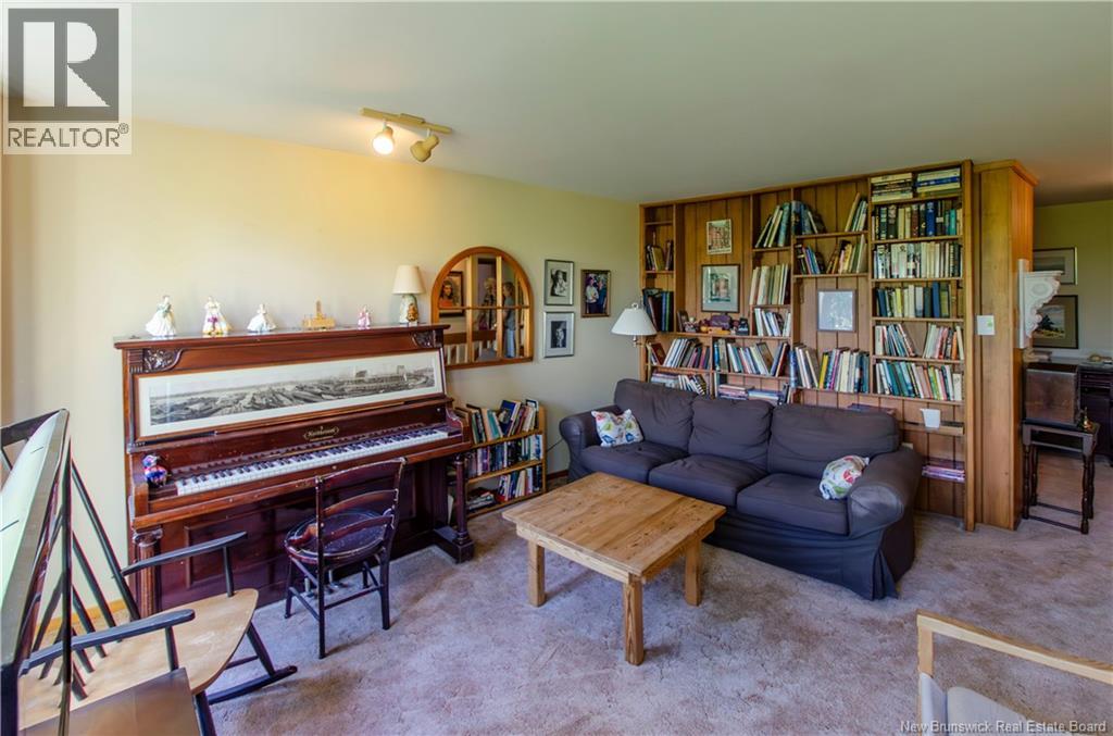 9 Marlin Terrace - 25