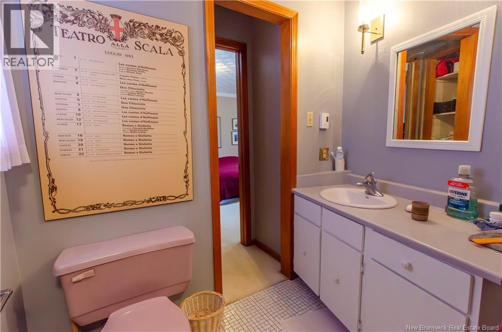9 Marlin Terrace - 35