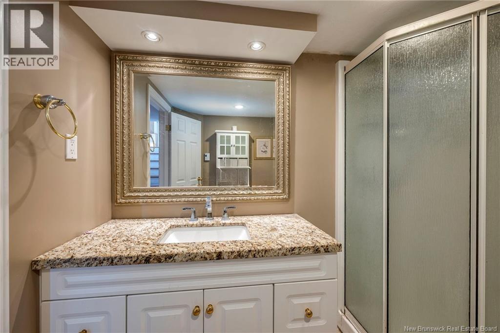32 Despres Road - 32
