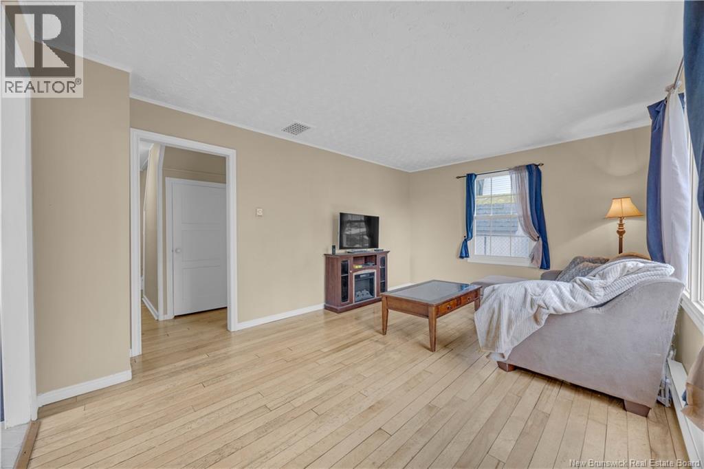 6 Webster Street - 12