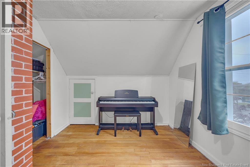 6 Webster Street - 32