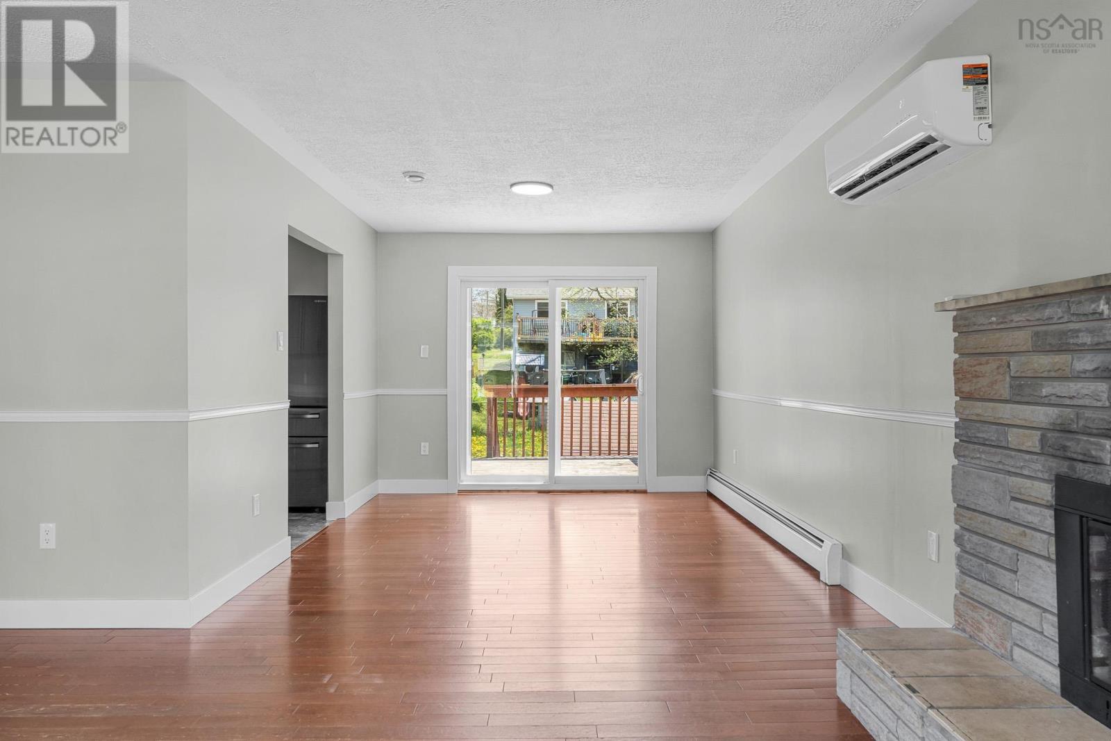 11 Langevin Drive - 10