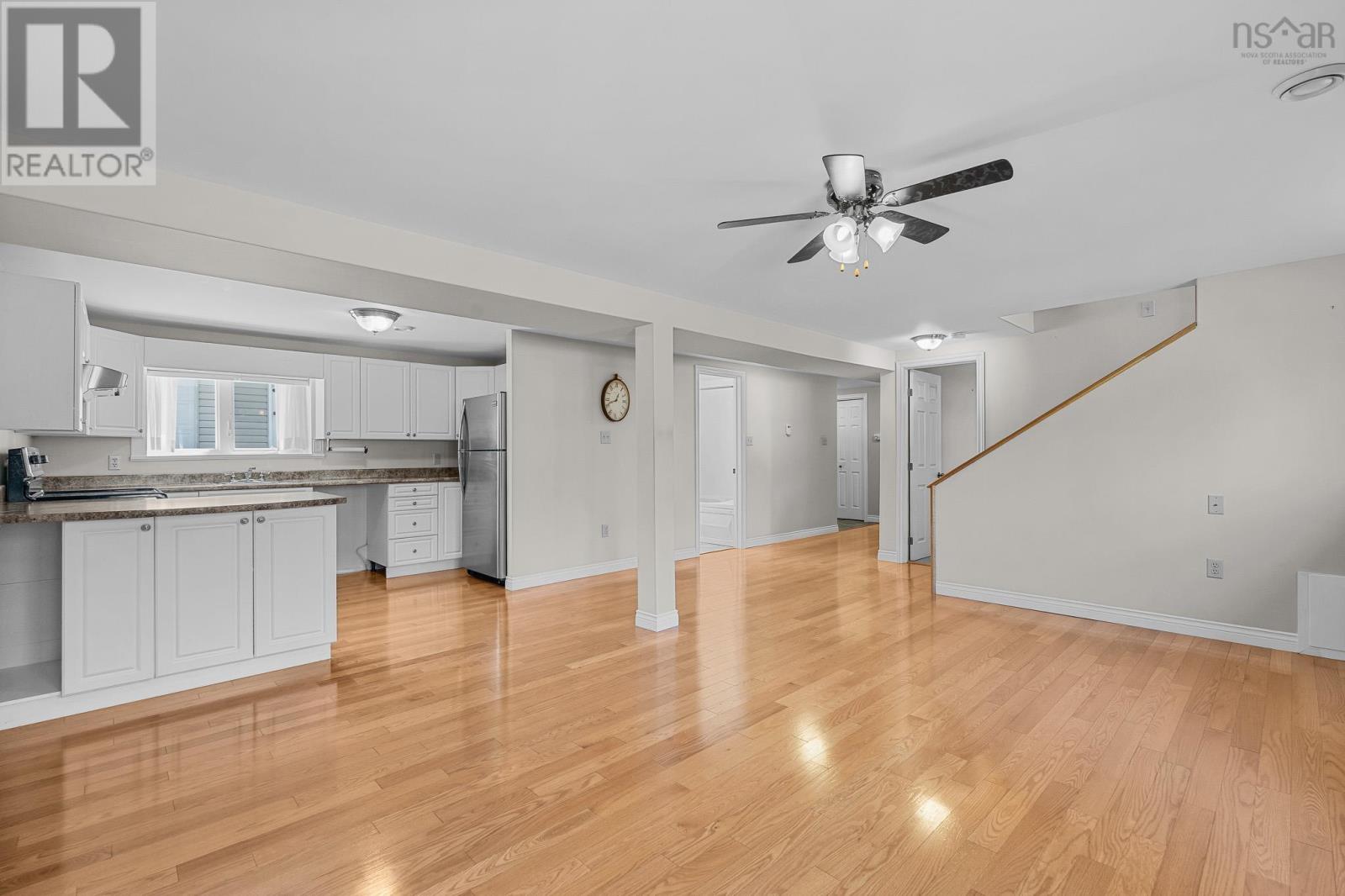 11 Langevin Drive - 33