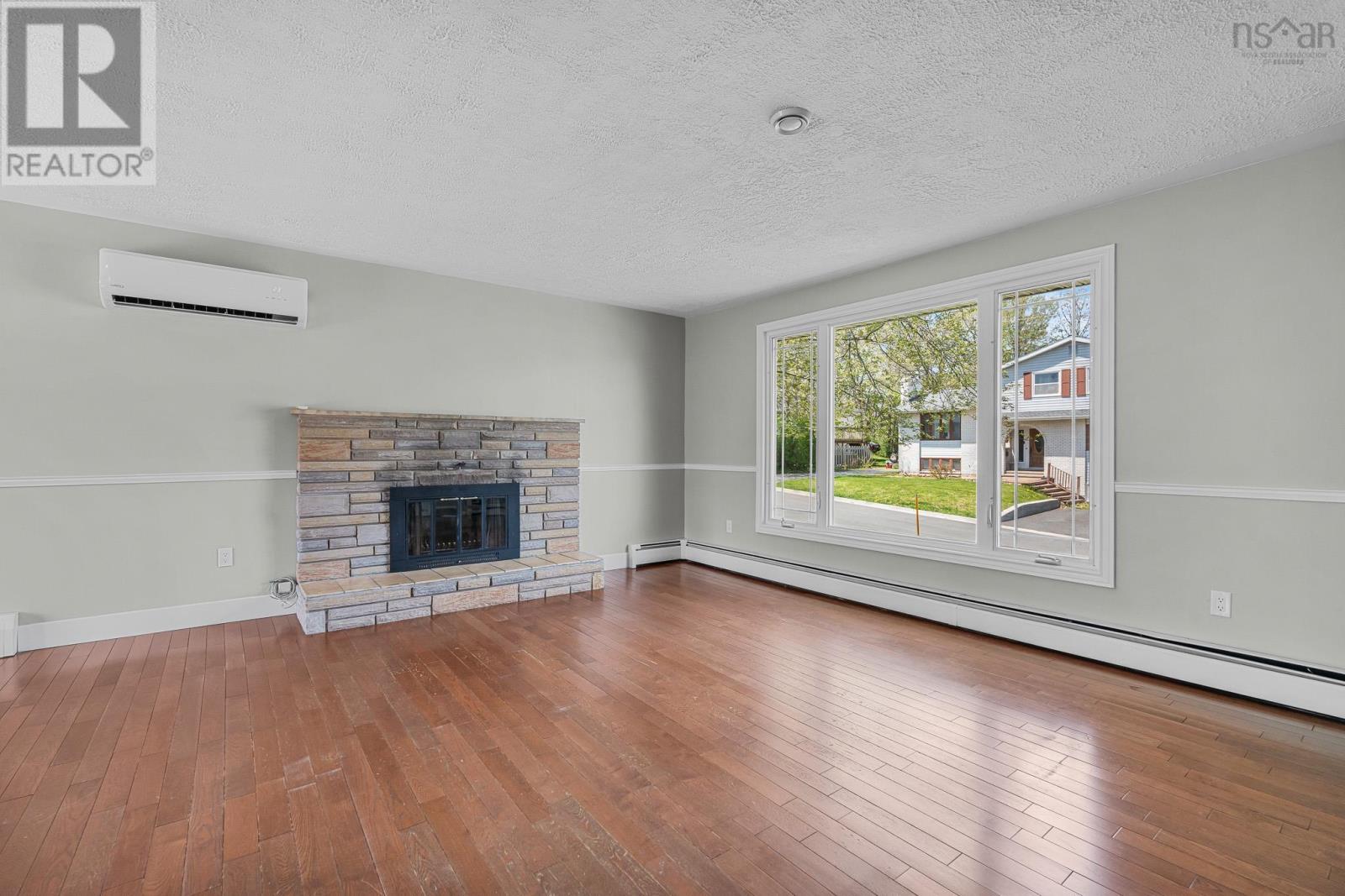 11 Langevin Drive - 4