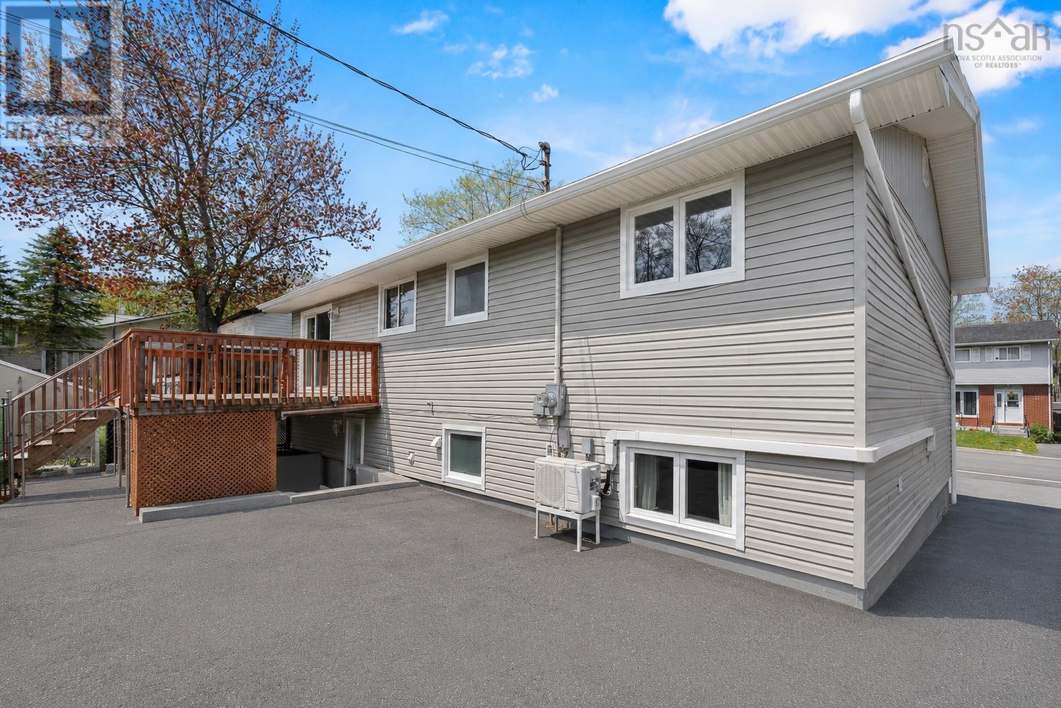 11 Langevin Drive - 40