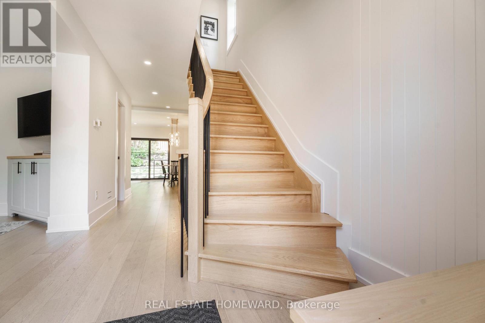 27 AVALON BOULEVARD - 21