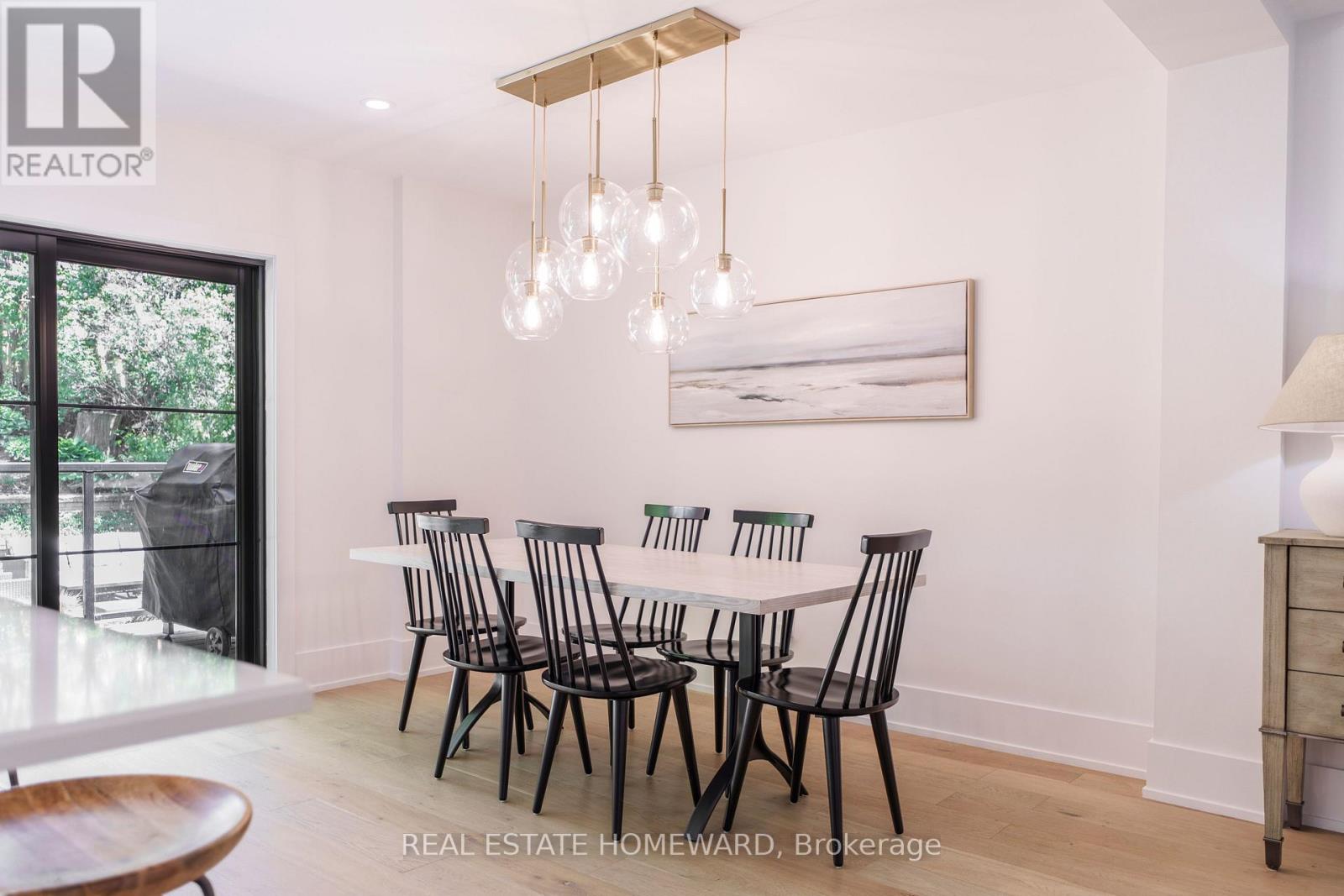 27 AVALON BOULEVARD - 18