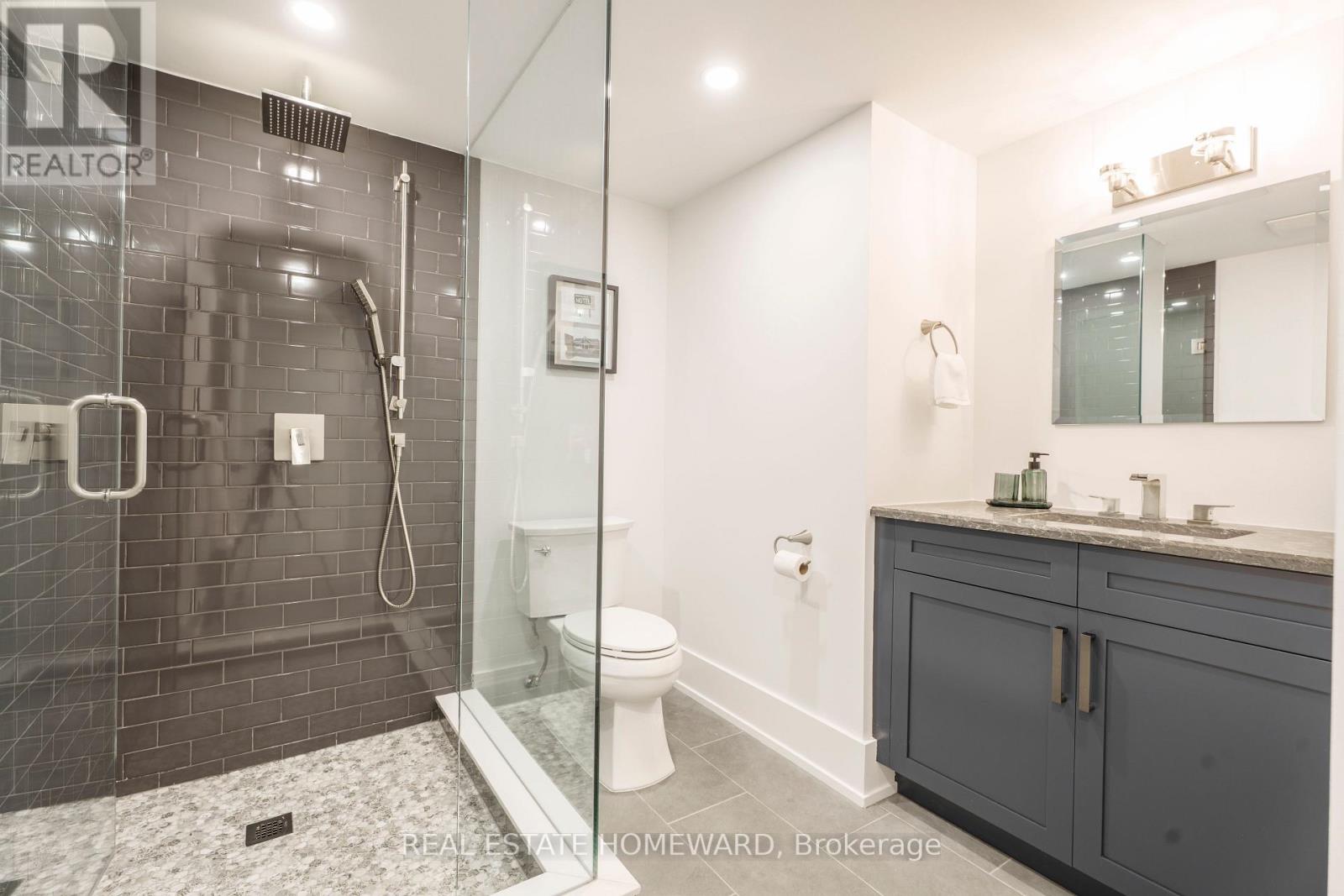 27 AVALON BOULEVARD - 36