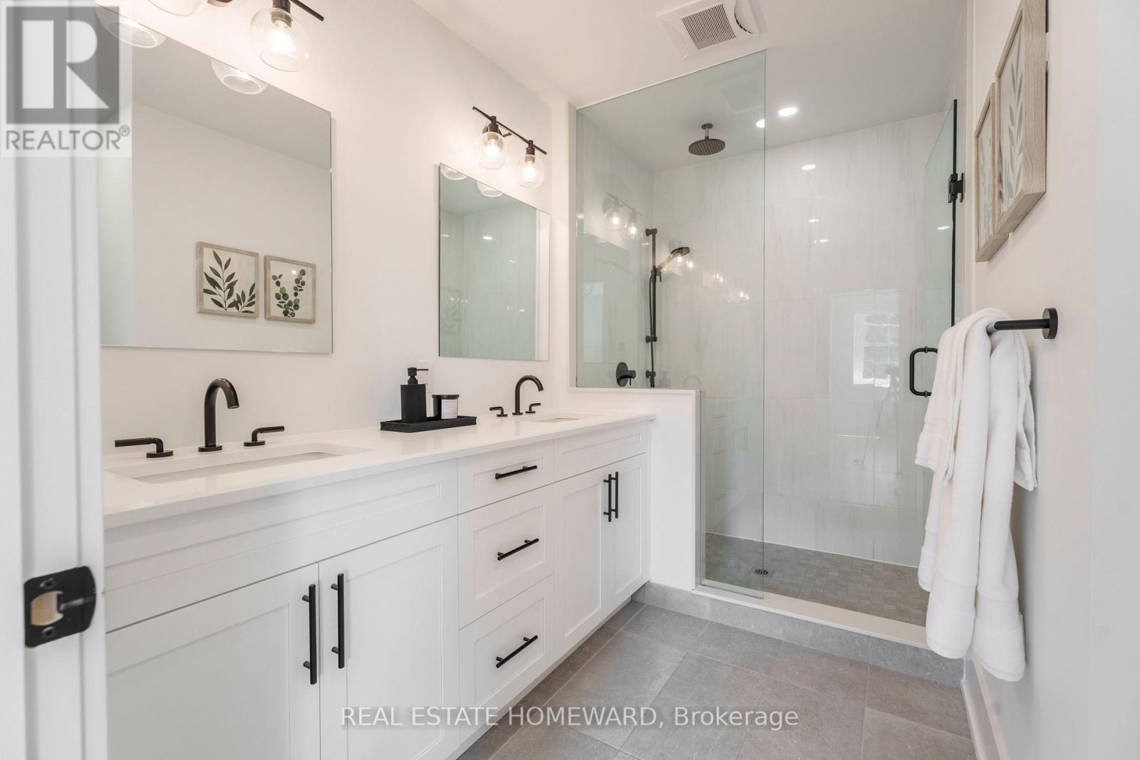 27 AVALON BOULEVARD - 24