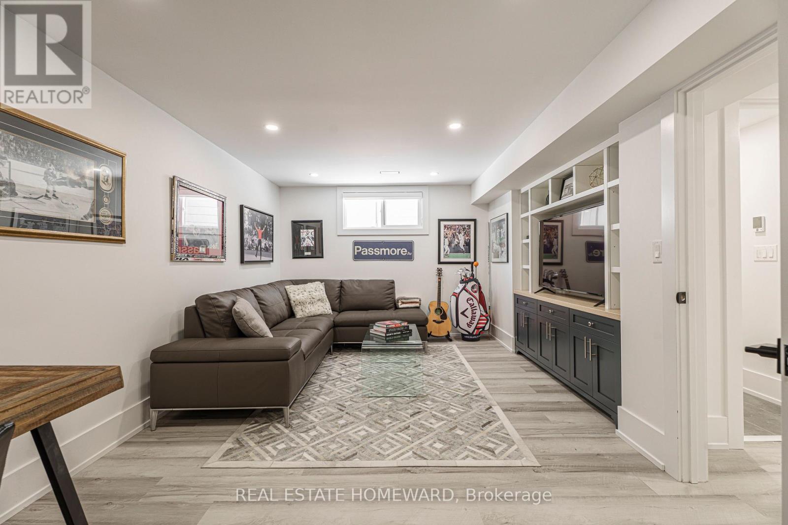 27 AVALON BOULEVARD - 37