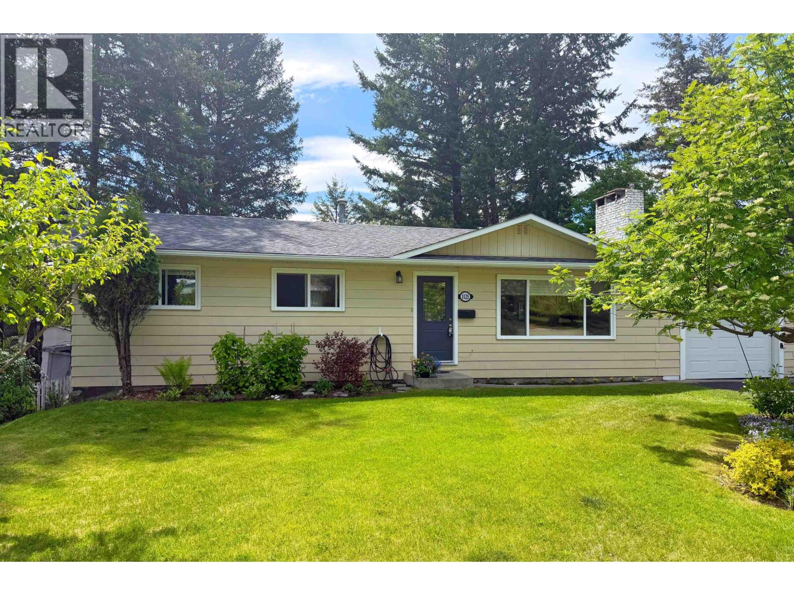 1125 PIGEON AVENUE - 1