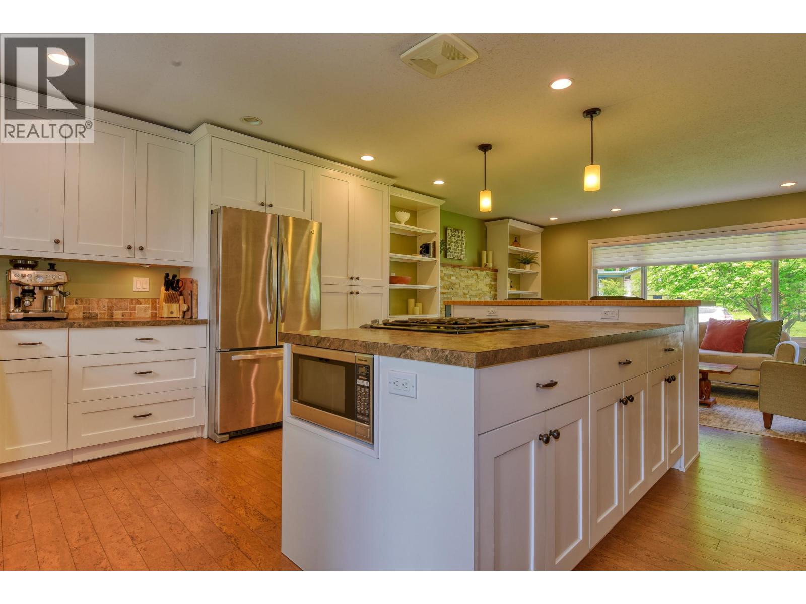 1125 PIGEON AVENUE - 4