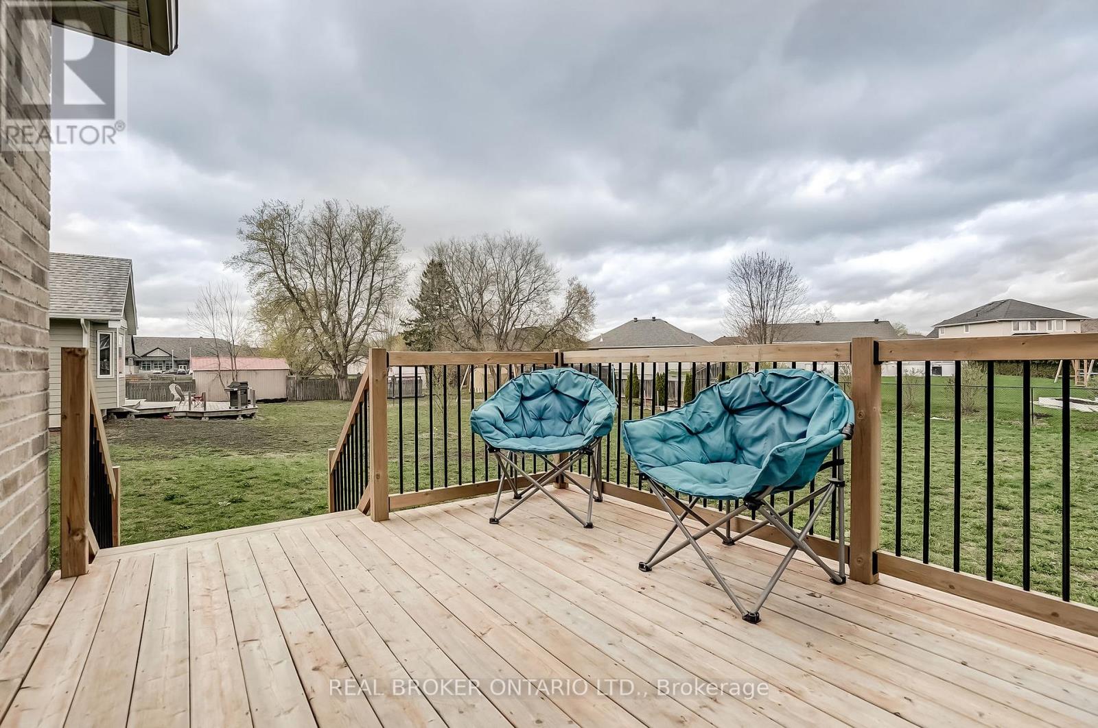 6237 PERTH STREET - 27