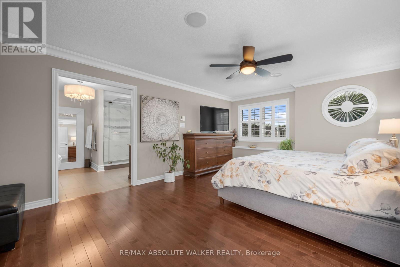 245 LUCINDA CRESCENT - 27