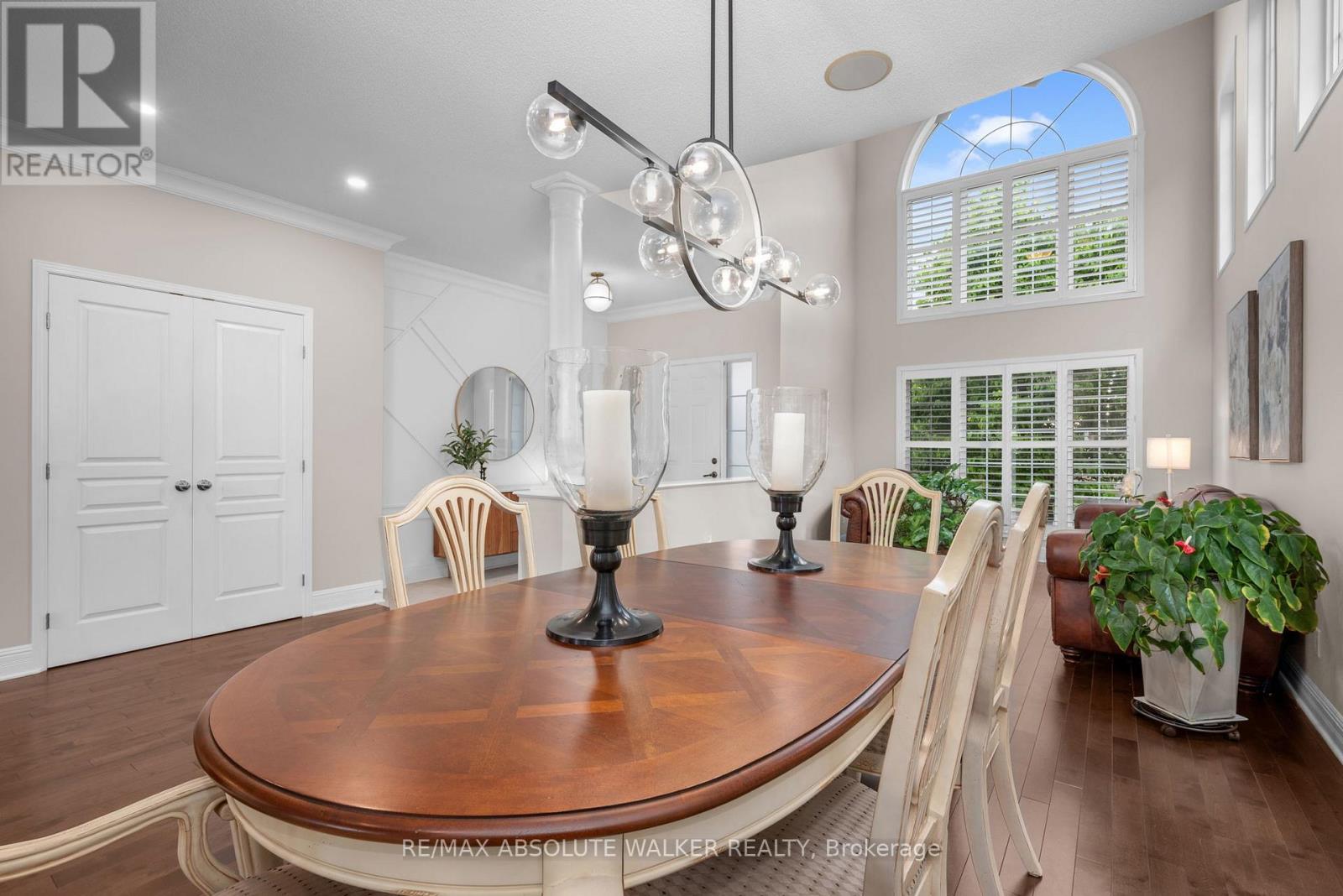 245 LUCINDA CRESCENT - 8