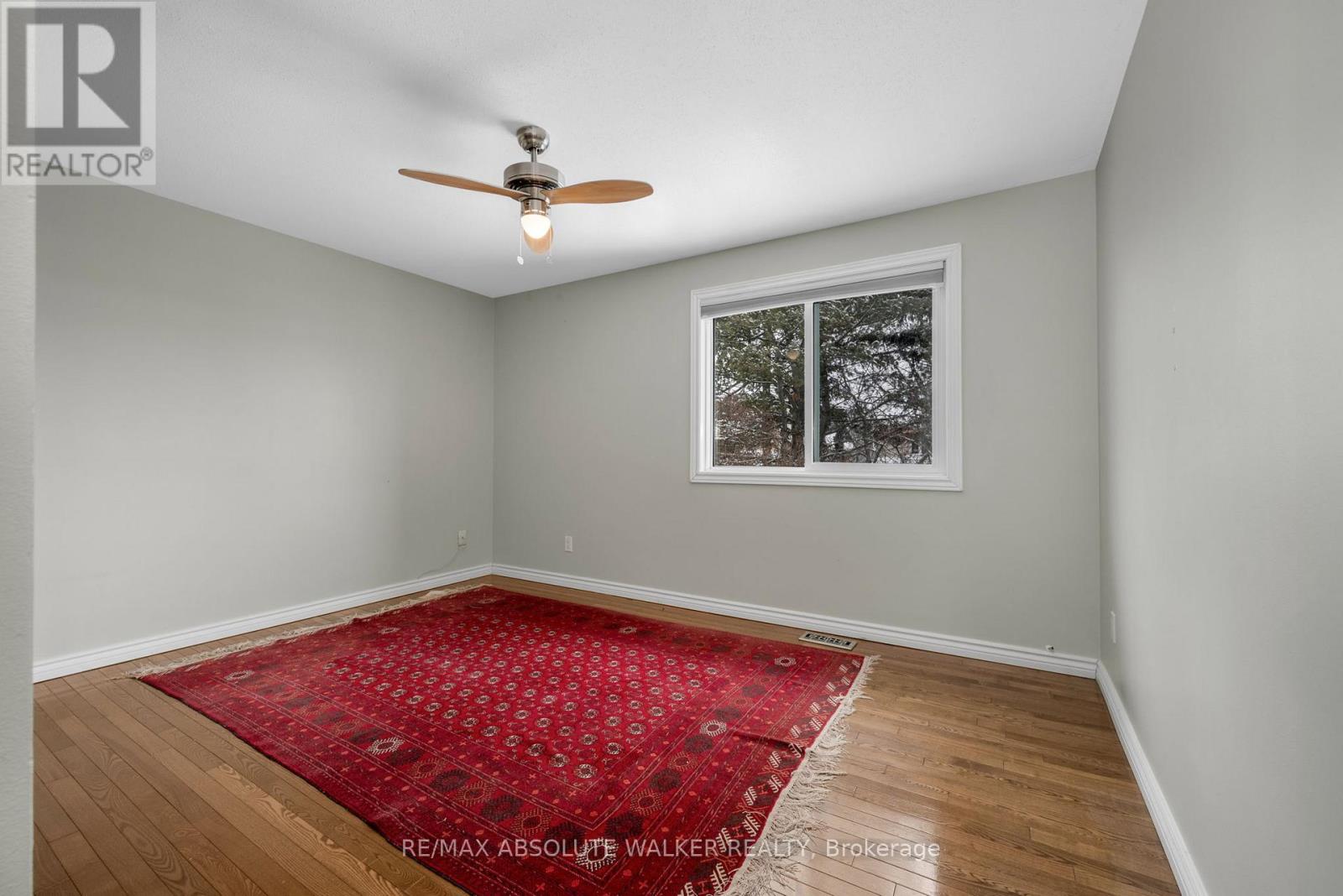 1849 MONTEREAU AVENUE - 32