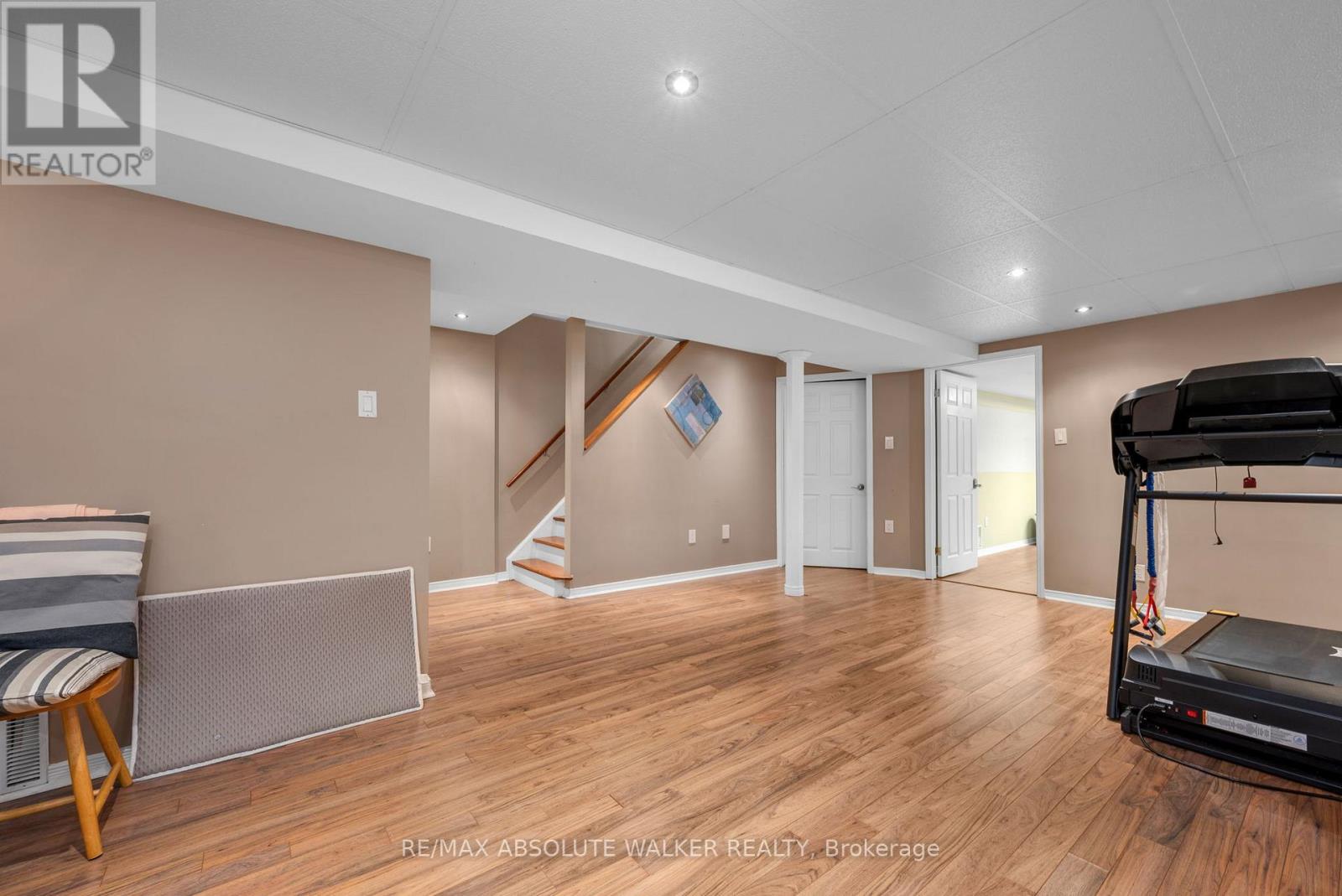 1849 MONTEREAU AVENUE - 41