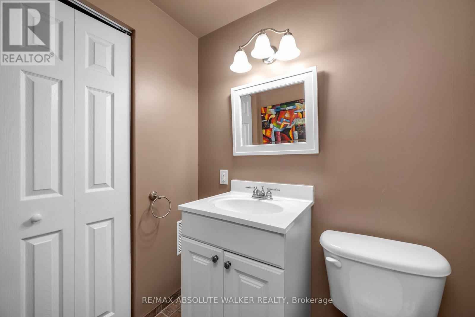 1849 MONTEREAU AVENUE - 44