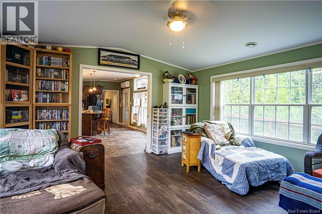 307 Waterville Road - 16