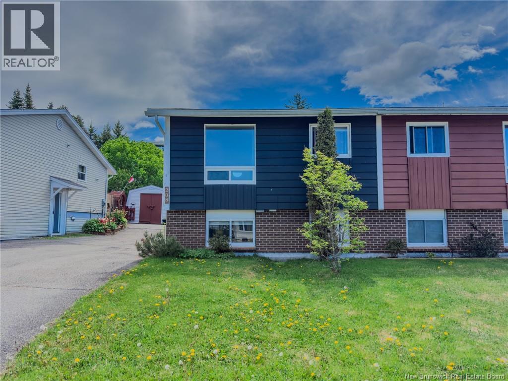 208 Boyaner Crescent - Image 2